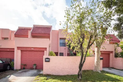 5720 NW 16th Street #22 1