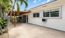 621 E 52nd St #W Photo
