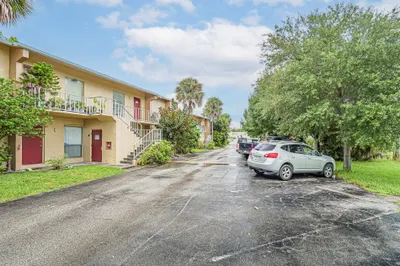 1555 14th Avenue #204 1