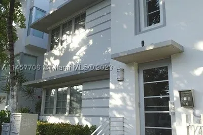 1600 Michigan Ave #1 1
