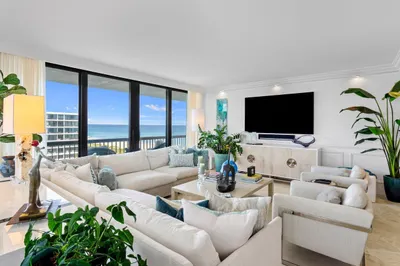 Den & Ocean View
