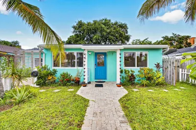 216 E 24th Street 1