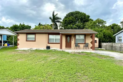 616 SW 13th Street 1