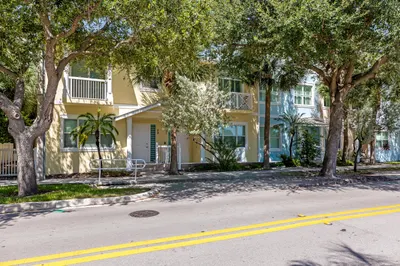 29 NE 24TH Avenue #29 1