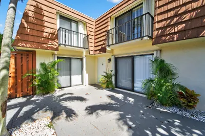 3900 SE COUNTY LINE Road #27D 1