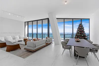 1000 Biscayne Blvd #4902 1