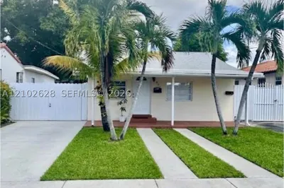 521 NW 44th Ave 1