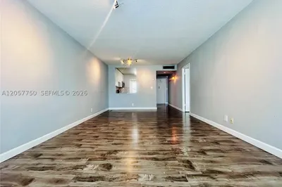 2300 Park Ln #201 1