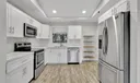 5277 Pine Tree Dr Photo