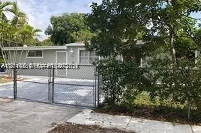 1575 NW 127th St #. 1