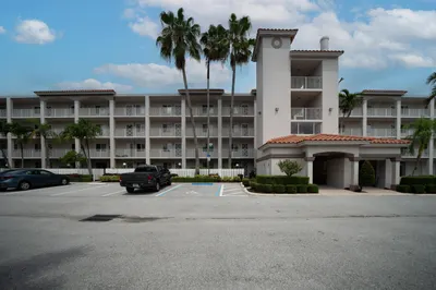 6149 Pointe Regal Circle #403 1