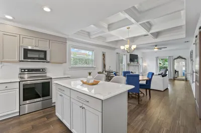 521 Ardmore Road 1