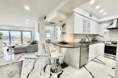 1965 S Ocean Dr #15B 1