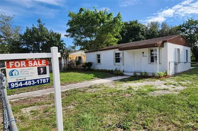 2440 NW 59th St 1