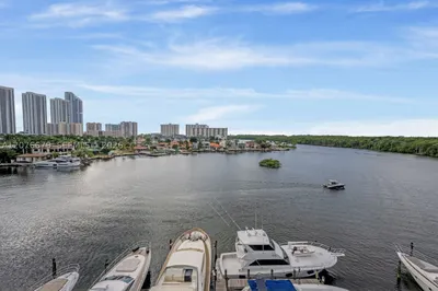 400 Sunny Isles Blvd #908 1