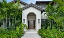 110 Holiday Dr Photo