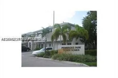 3926 SW 52 #5E 1