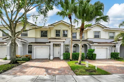 4424 Regal Court 1