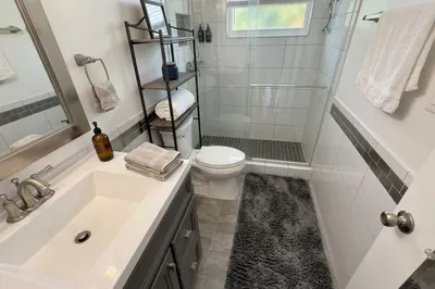2555 NE 11th Street #303 1