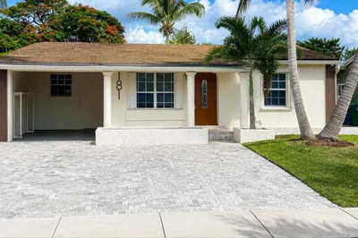 181 NE 51st Street 1