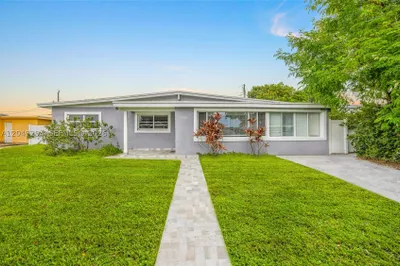 18100 NW 7th Pl 1