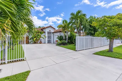 25237 SW 133 Pl 1