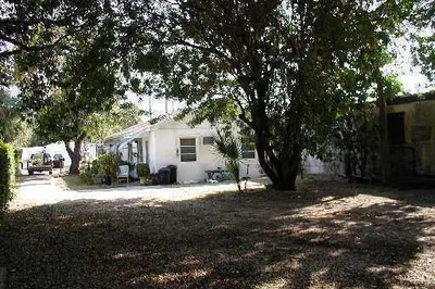115 E Lantana Road 1