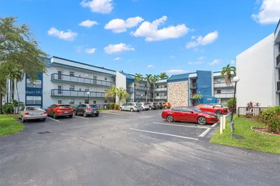 3120 Holiday Springs Blvd #301 1