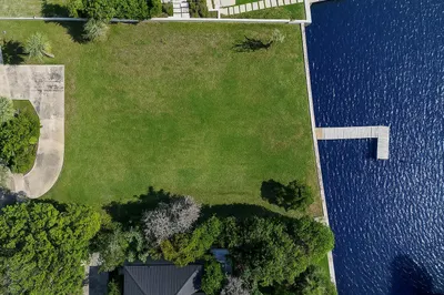 2002 Notre Dame Drive 1