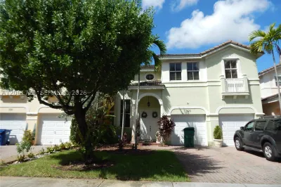 320 SW 87th Ct 1