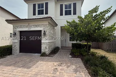 2427 NW 131st Cir 1