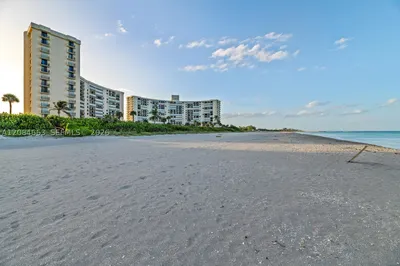 400 Ocean Trail Way #302 1