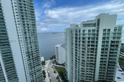 1300 Brickell Bay Dr #1805 1