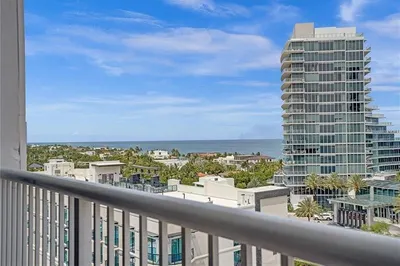 2200 NE 33RD Avenue #9A 1