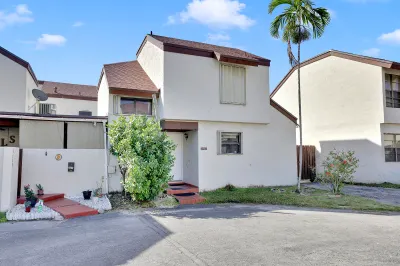 9702 NW 5th Lane #9702 1