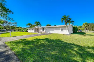 10600 SW 80th Ct 1
