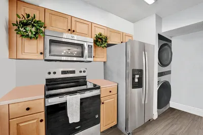 173 Riviera Circle 1