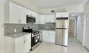 310 E 7th St #203 Photo
