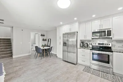 4165 Turnberry Circle #24 1
