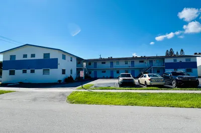 410 W Palm Street #24 1