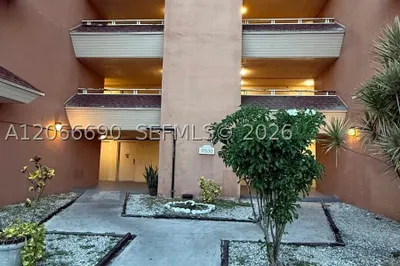 17530 NW 68th Ave #C3008 1