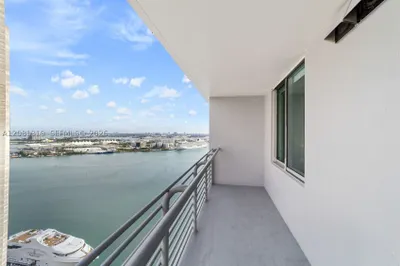 335 S Biscayne Blvd #2904 1