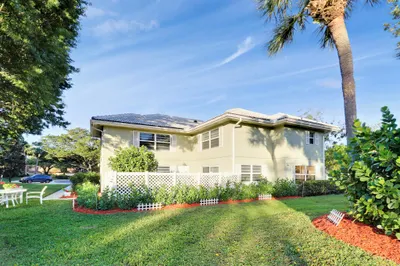 3138 Kingston Court 1