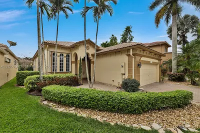 12438 NW 57th Ct 1