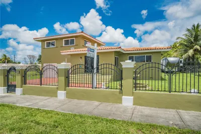 17135 NW 19th Ave 1