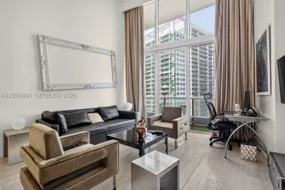 485 Brickell Ave #2807 1
