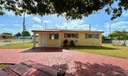 685 SE Park Dr Photo
