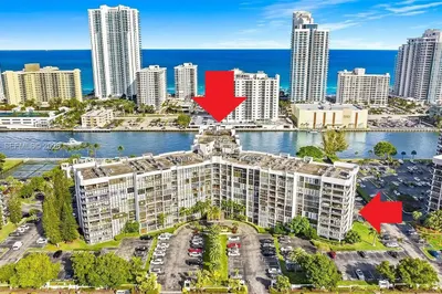 800 Parkview Dr #430 1