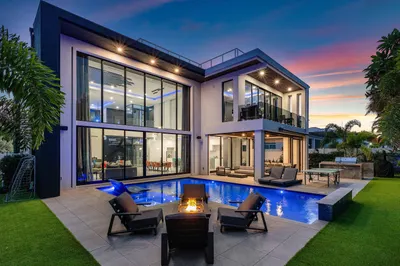 245 NE 6th Court 1