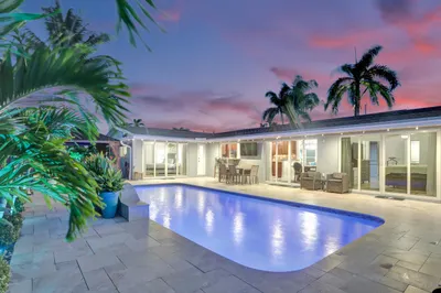 411 SW 18th Court 1